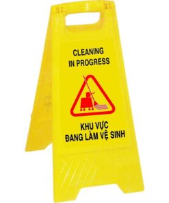 Biển báo khu vực đang làm vệ sinh